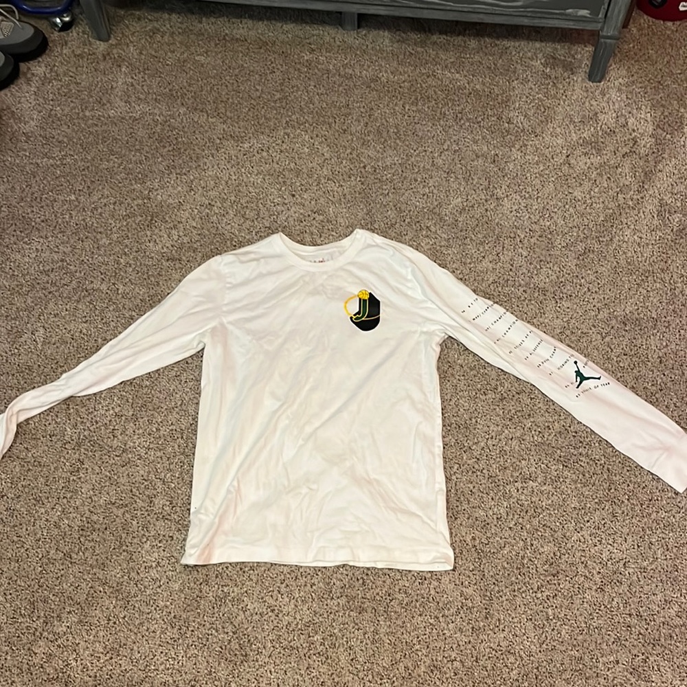 COPY - Long sleeve small white Jordan shirt